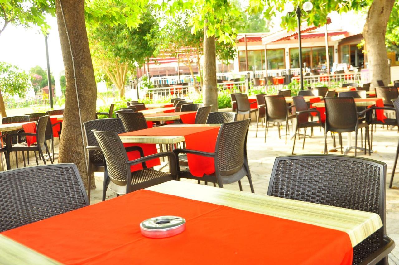 Sirma Hotel Side Exterior photo